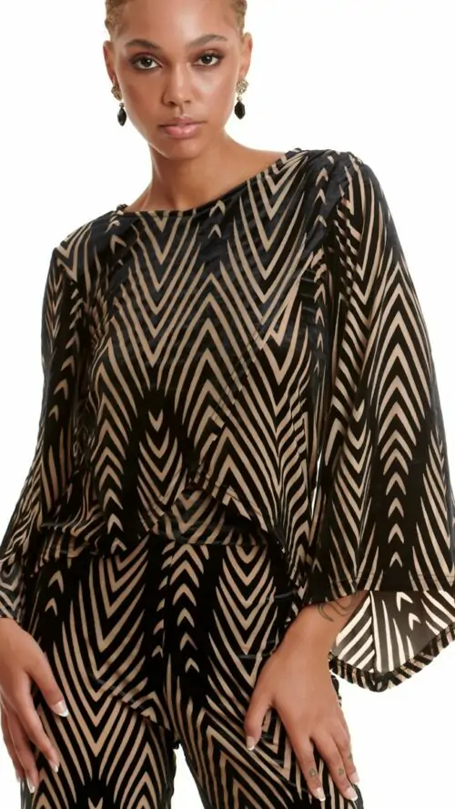 Devore μπλούζα- φάκελος με διαφάνειες και μανίκια καμπάνα. Ζουμ