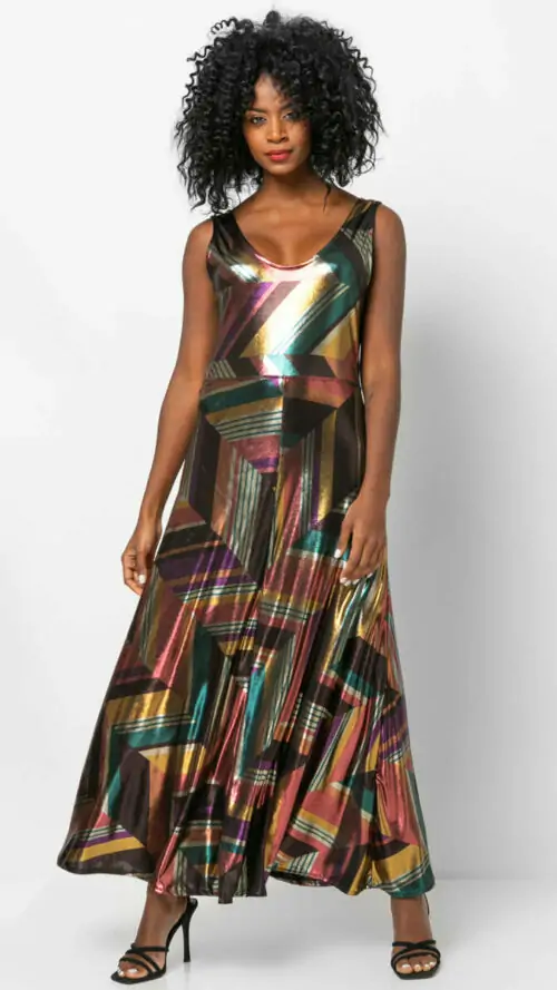 makry-ebrime-metallic-forema Μακρύ εμπριμέ metallic φόρεμα.