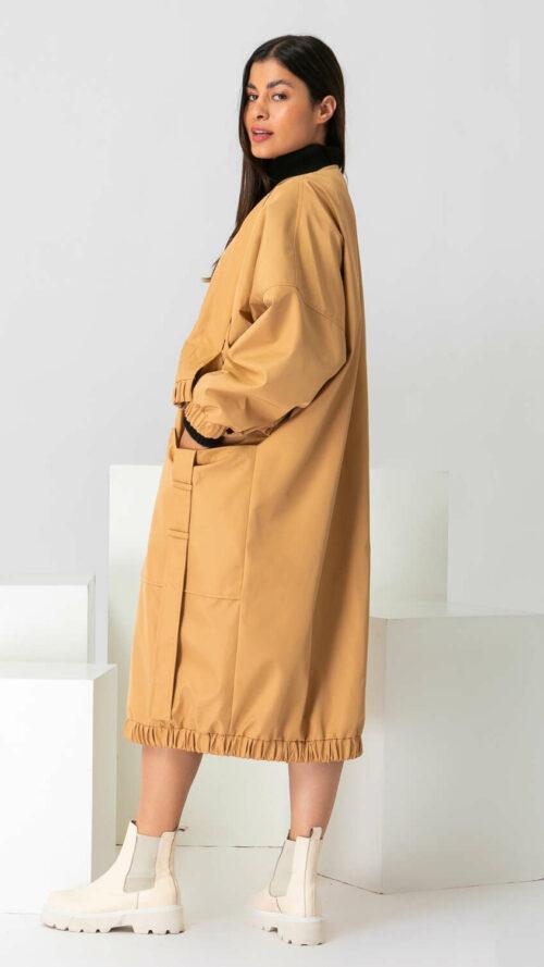 Oversized maxi παλτό με τσέπες μπεζ στο πλάι