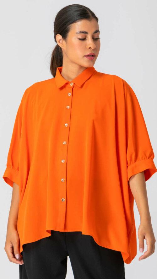 Πορτοκαλί πουκάμισο με κοντό μανίκι.
